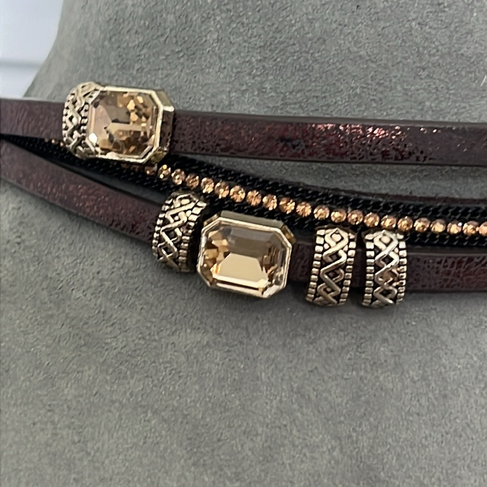 Faux Leather Magnetic Choker Necklace - Picture 2 of 6